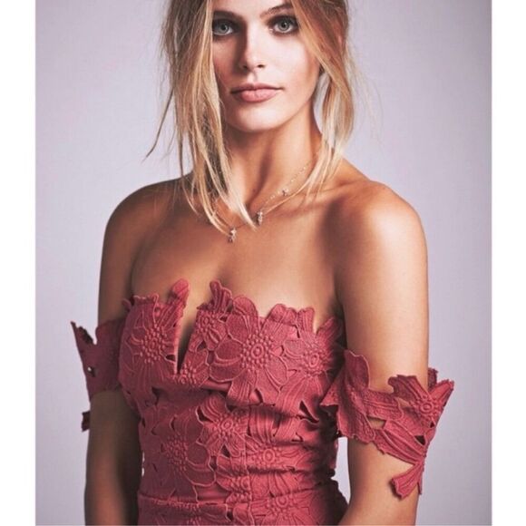 Free People X Saylor Dahlia Dress Raspberry Pink Red Sz Small Floral Lace Off-Sh - Picture 3 of 13